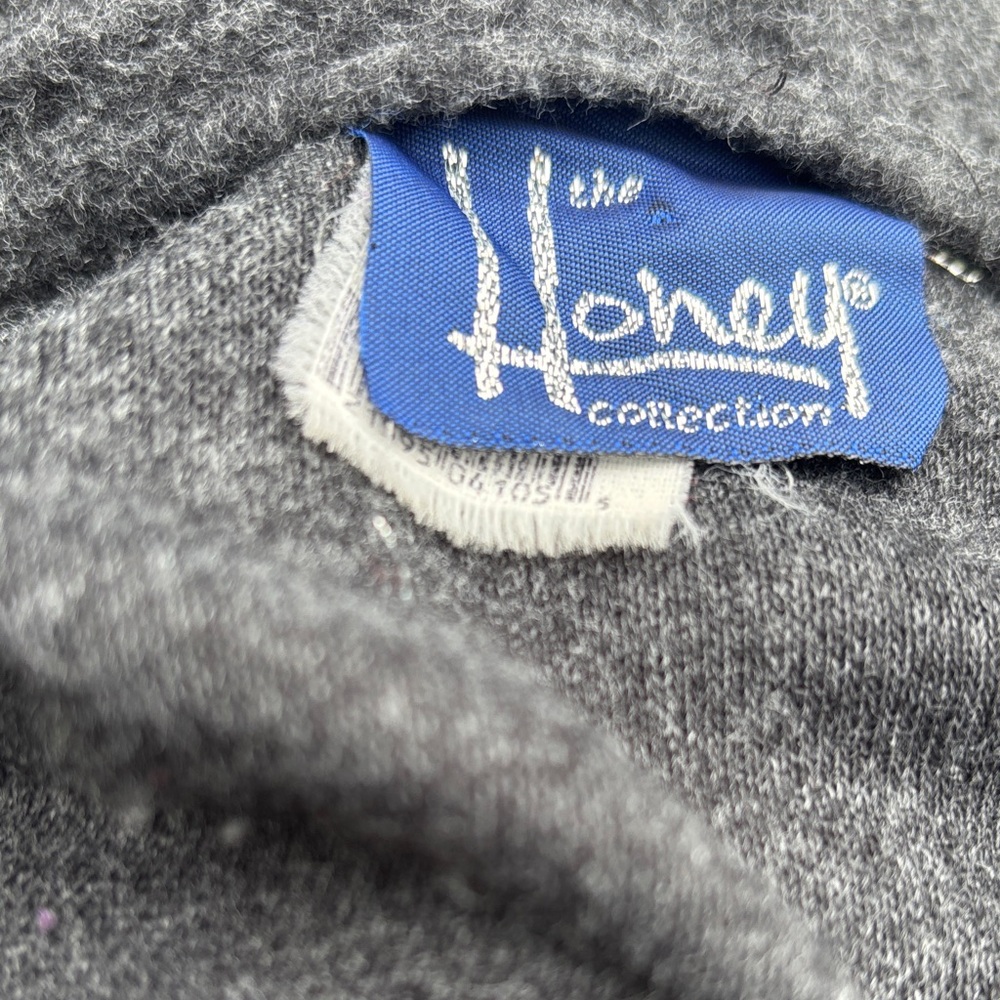 Gray Sweater Wrap - Picture 4 of 4